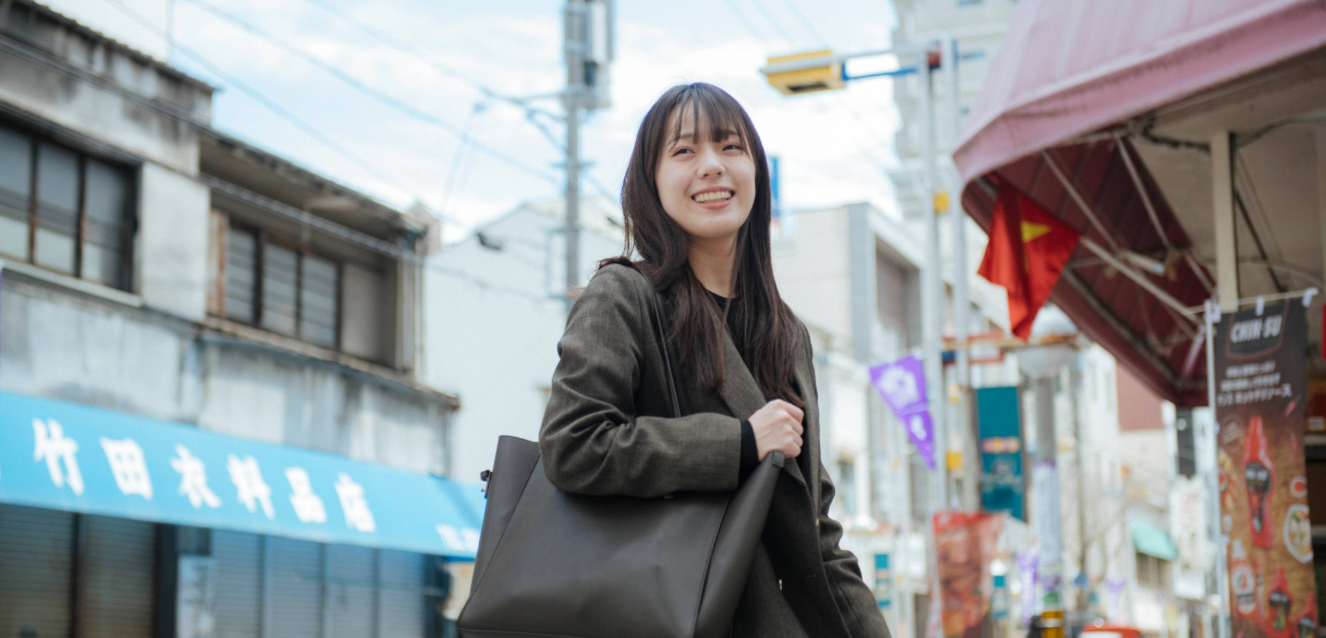 古屋敷 友花のサムネイル